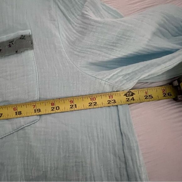 NWOT POL Light Blue Button-Up Shirt size S - Picture 6 of 11